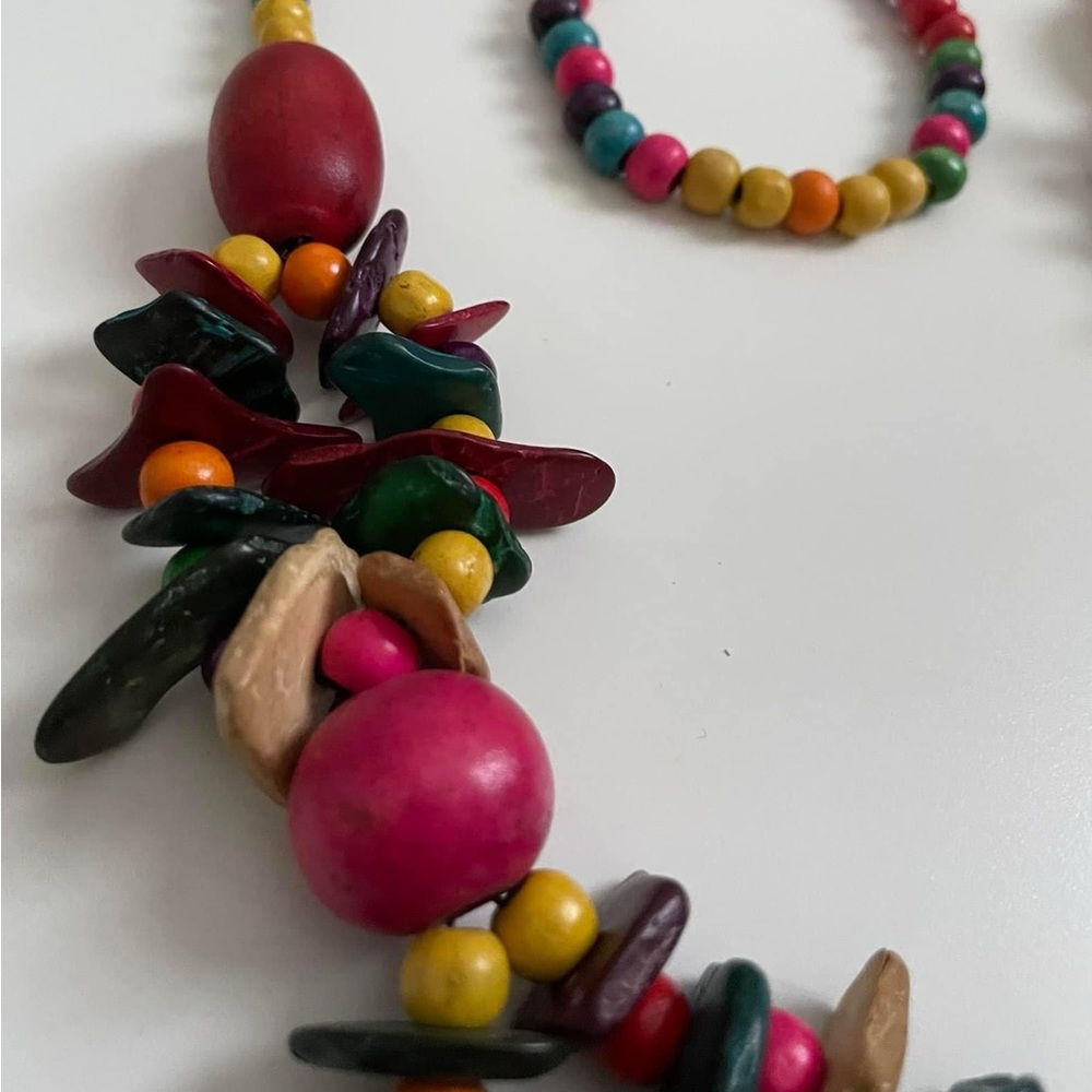 Gorgeous Necklace, Native Islands Vibe, Colorful Dyed Wood Beads, NWOT, 2 Strand - Picture 5 of 6